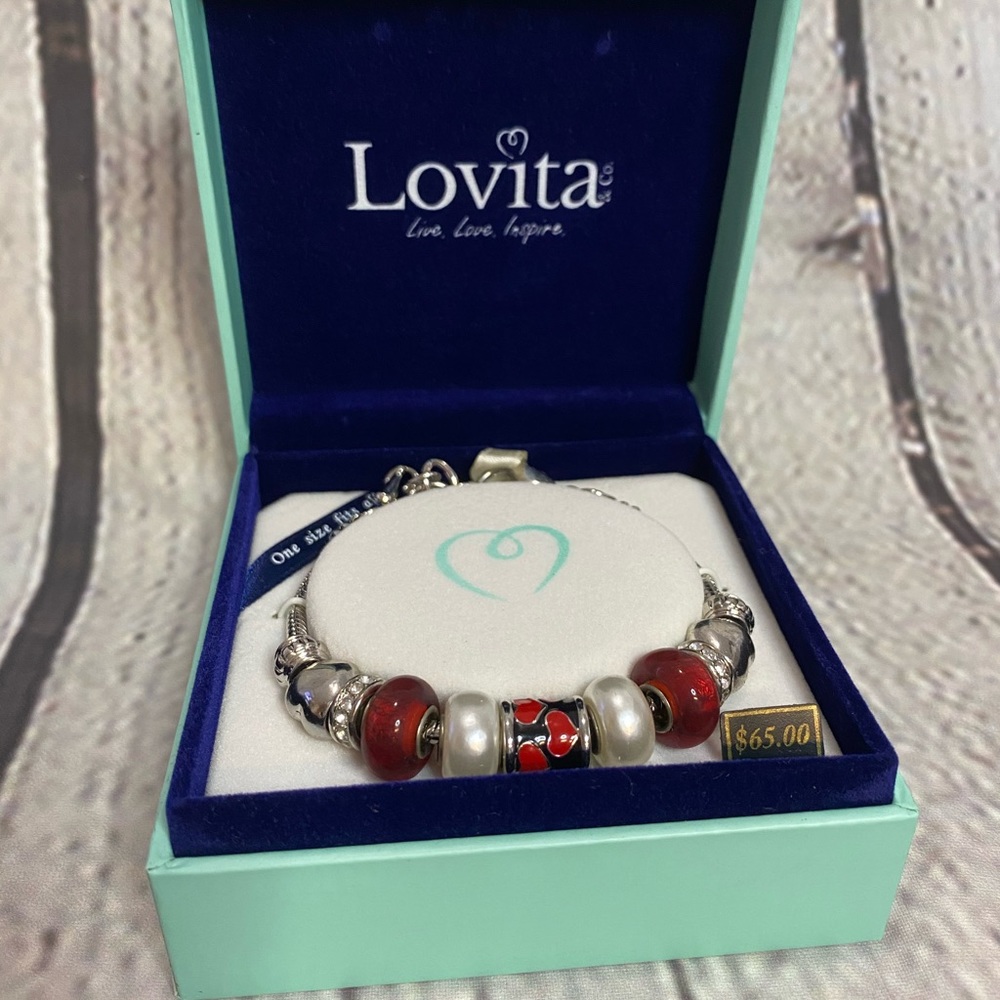 Lovita Bracelet